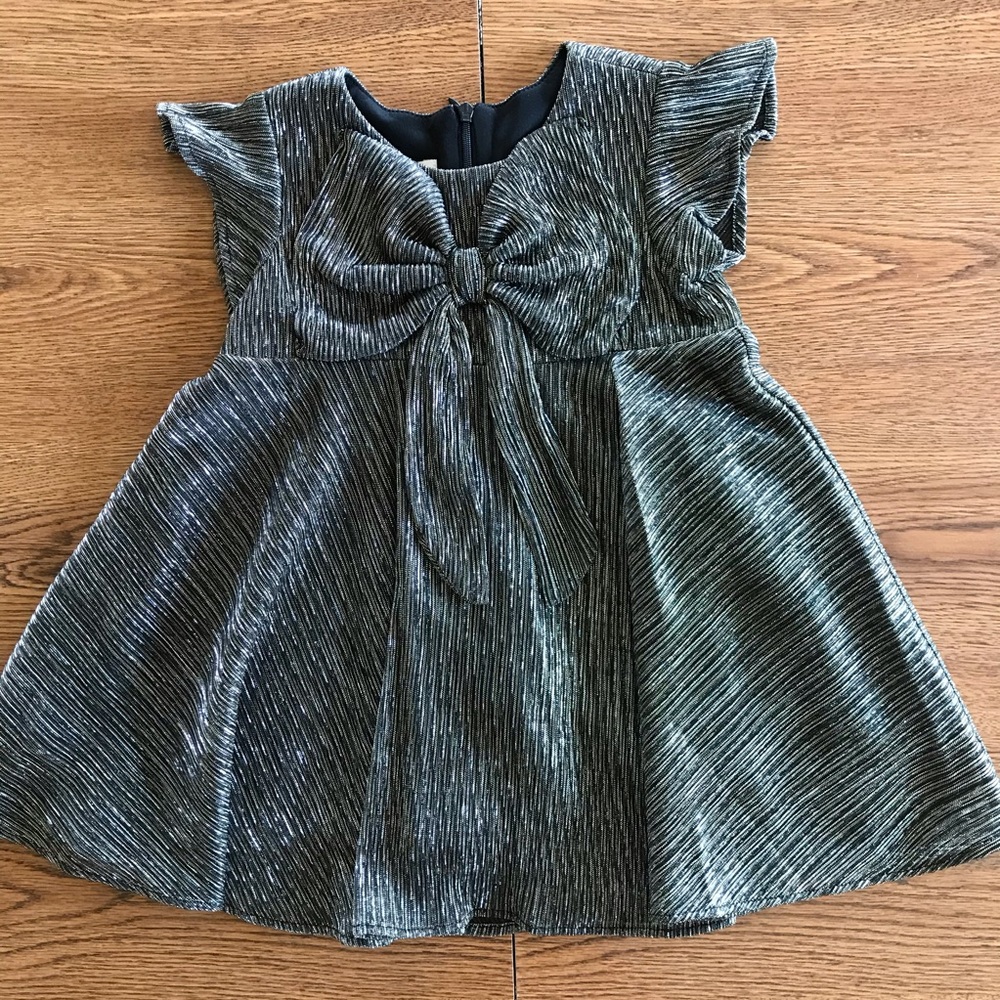 Isobella & Chloe Black Shimmer Dress